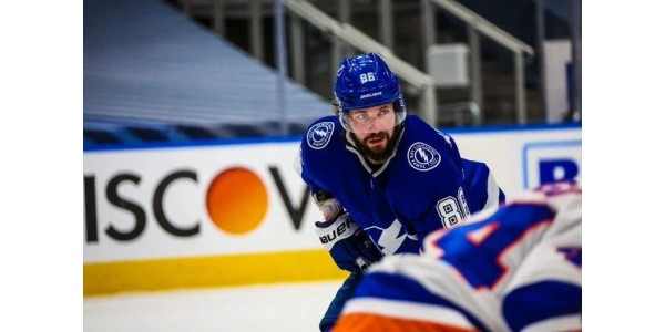 NHL n itäisen konferenssin finaalit Tampa Bay Lightning häviävät 1-2 NHL n itäisen konferenssin finaalit Tampa Bay Lightning häviävät 1-2